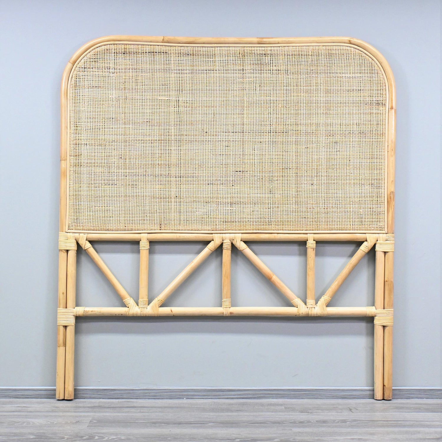 Lativia sängynpääty 120cm rottinki