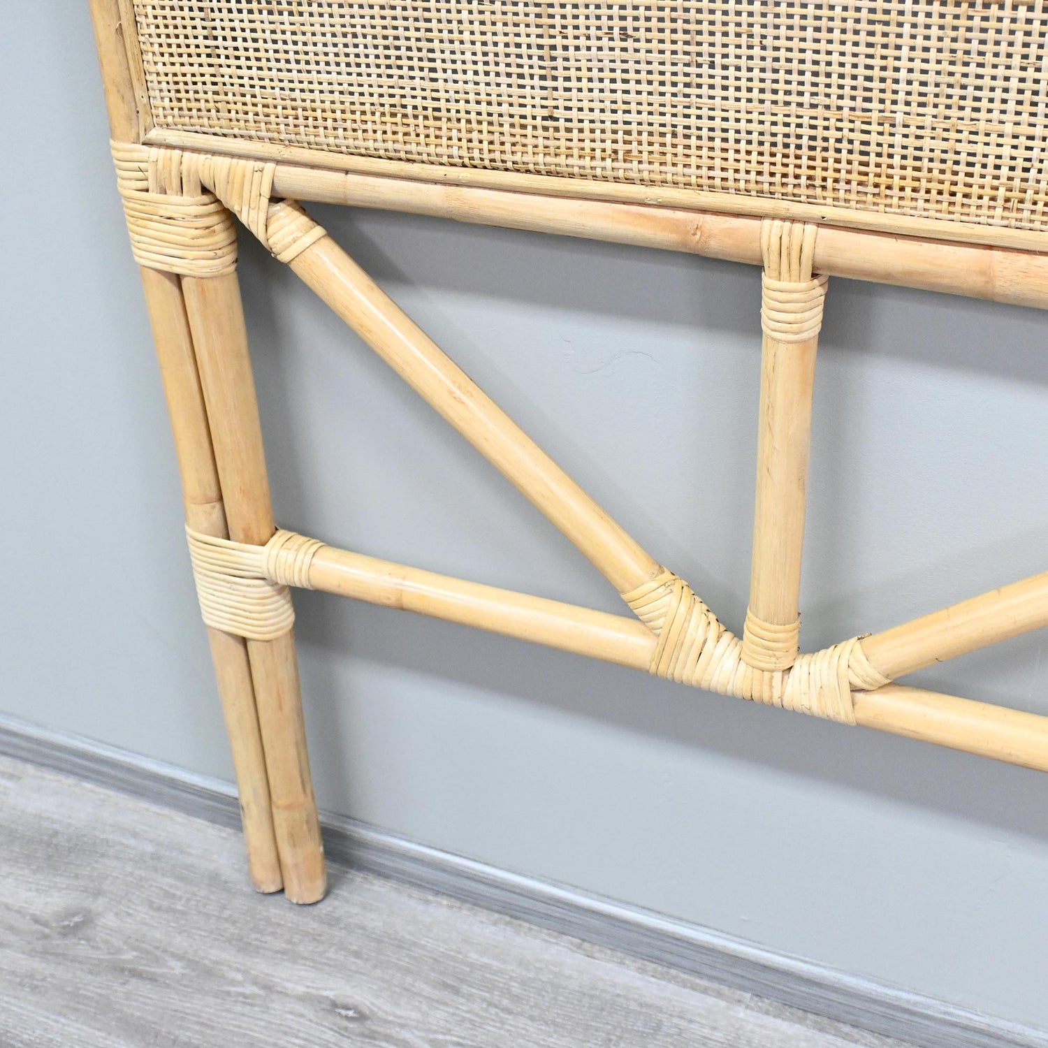 Lativia sängynpääty 120cm rottinki