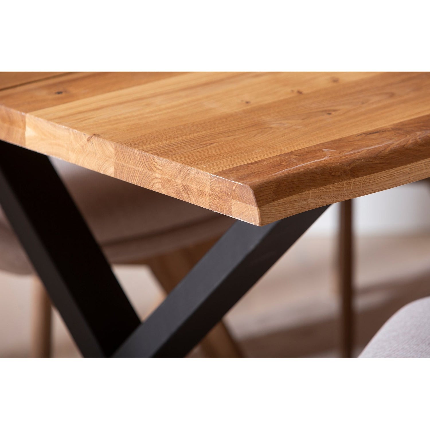 Stella lankkupöytä, tammi 95x140 - 240cm