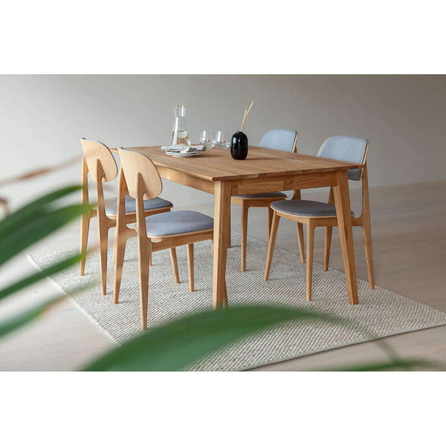 Frida ruokapöytä öljytty tammi 90x140 - 180cm