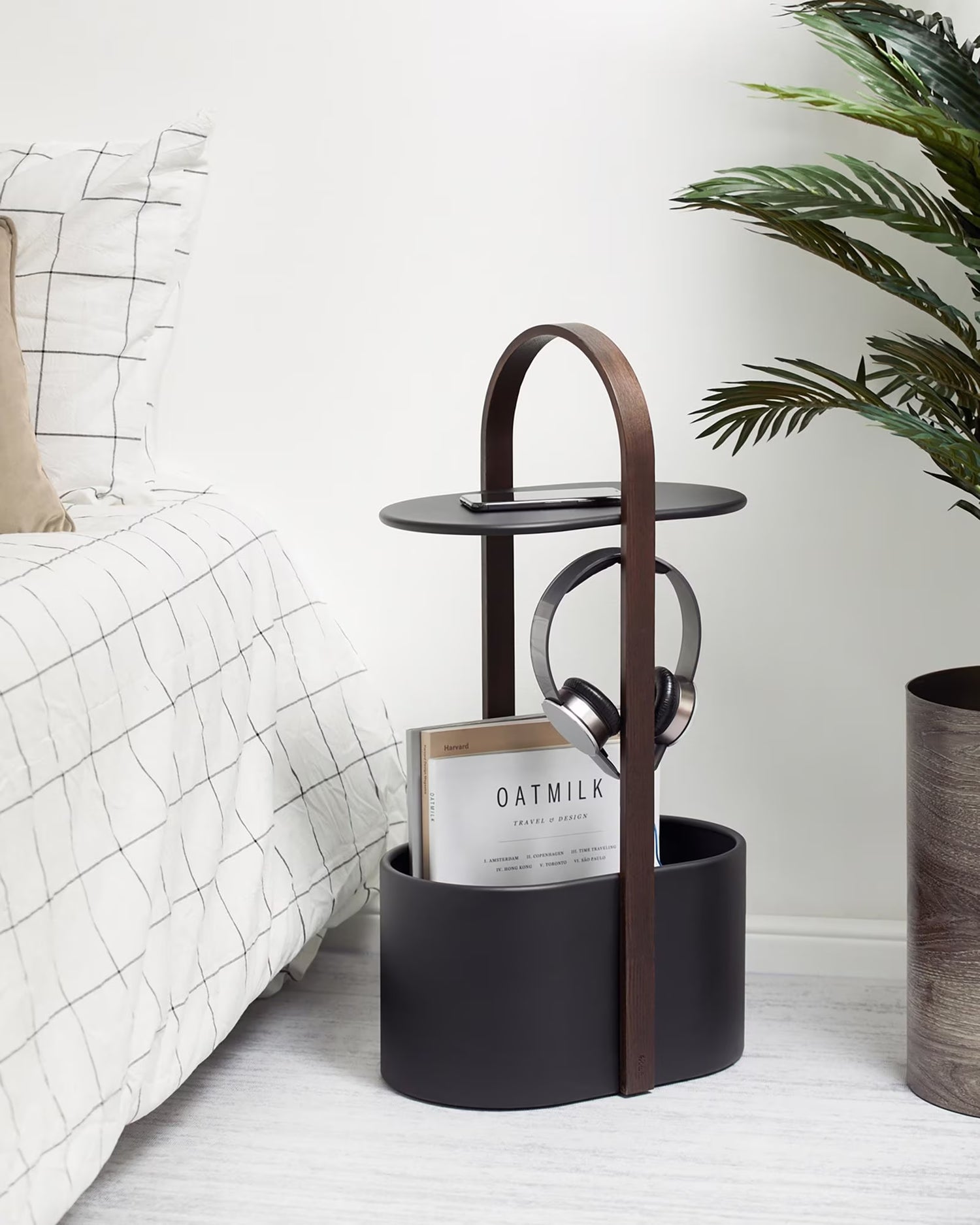 Umbra Bellwood, sivupöytä