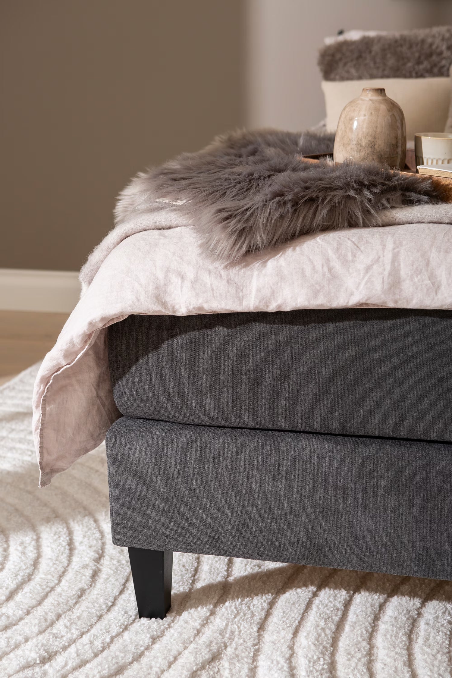 N&L Moon Gold, Muistivaahto Jenkkisänky antrasiitti