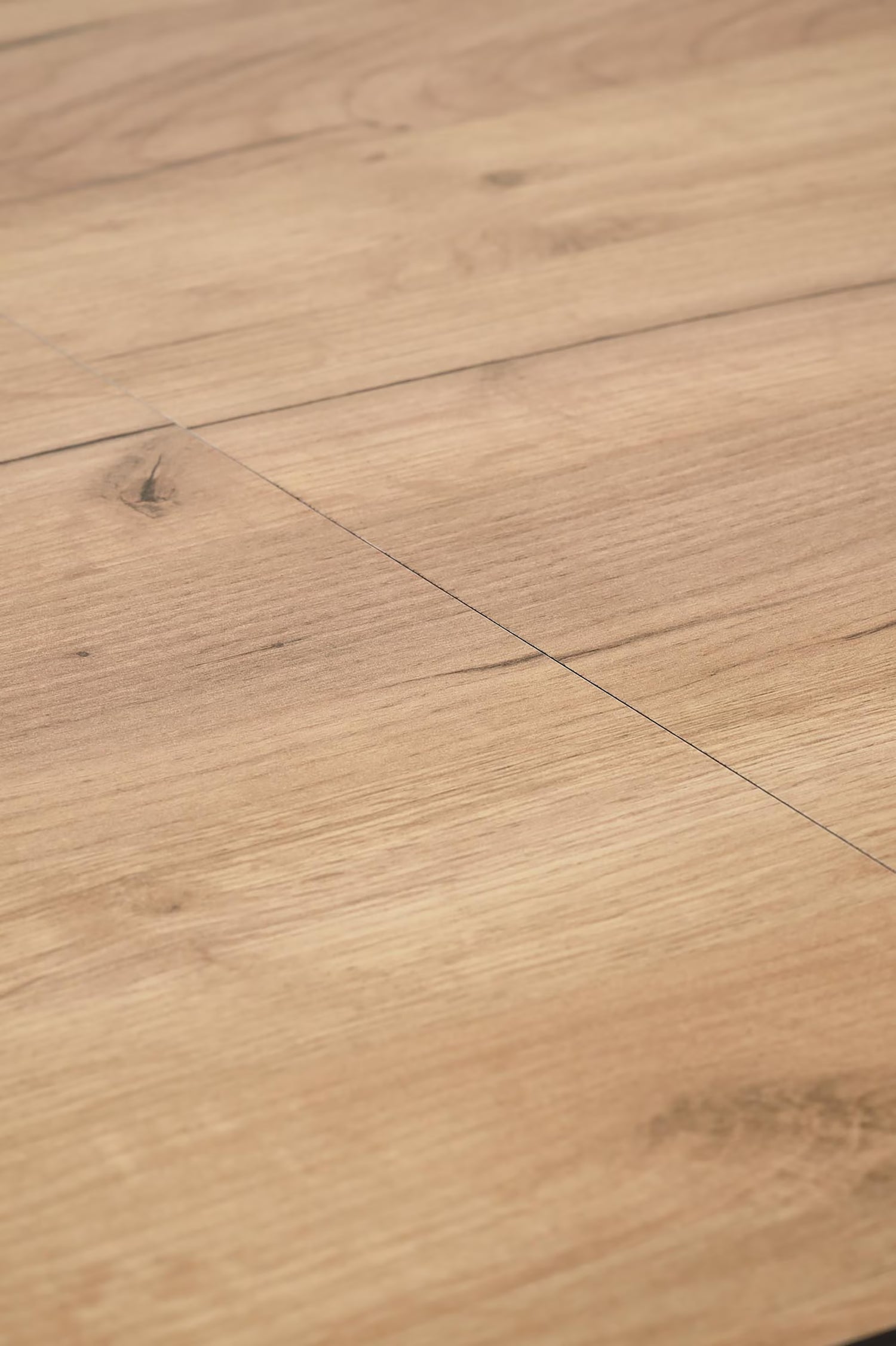 Arvo, ruokapöytä jatkettava