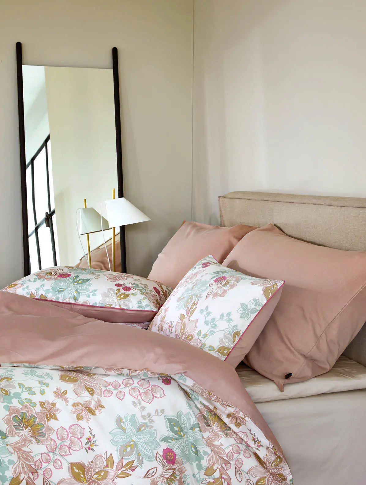 Hoie Cassandra, satiinipussilakanasetti 150x210cm, roosa