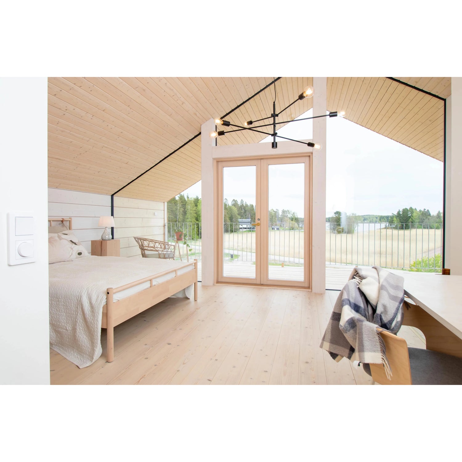 Desiree, 6-os riippuvalaisin