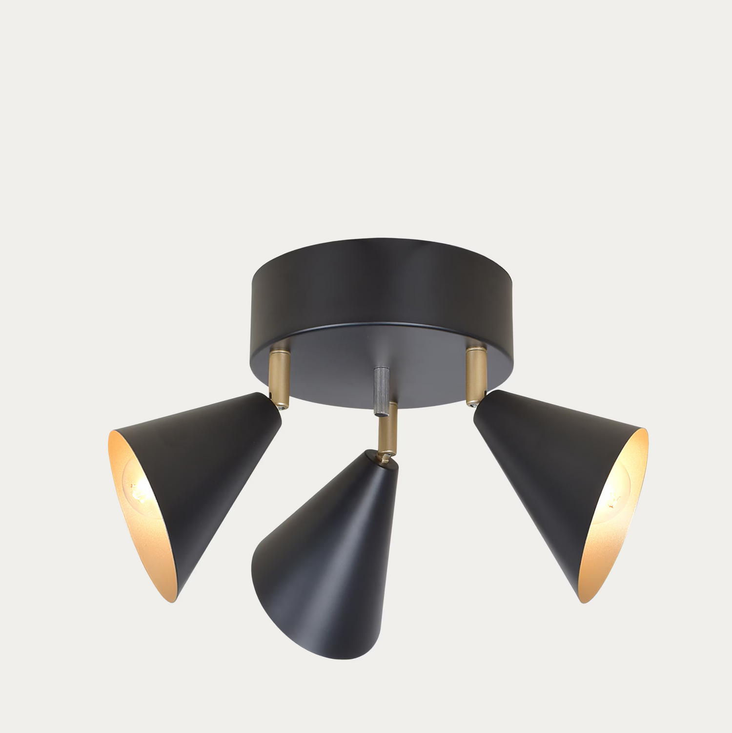 Lux, 3-os spottivalaisin