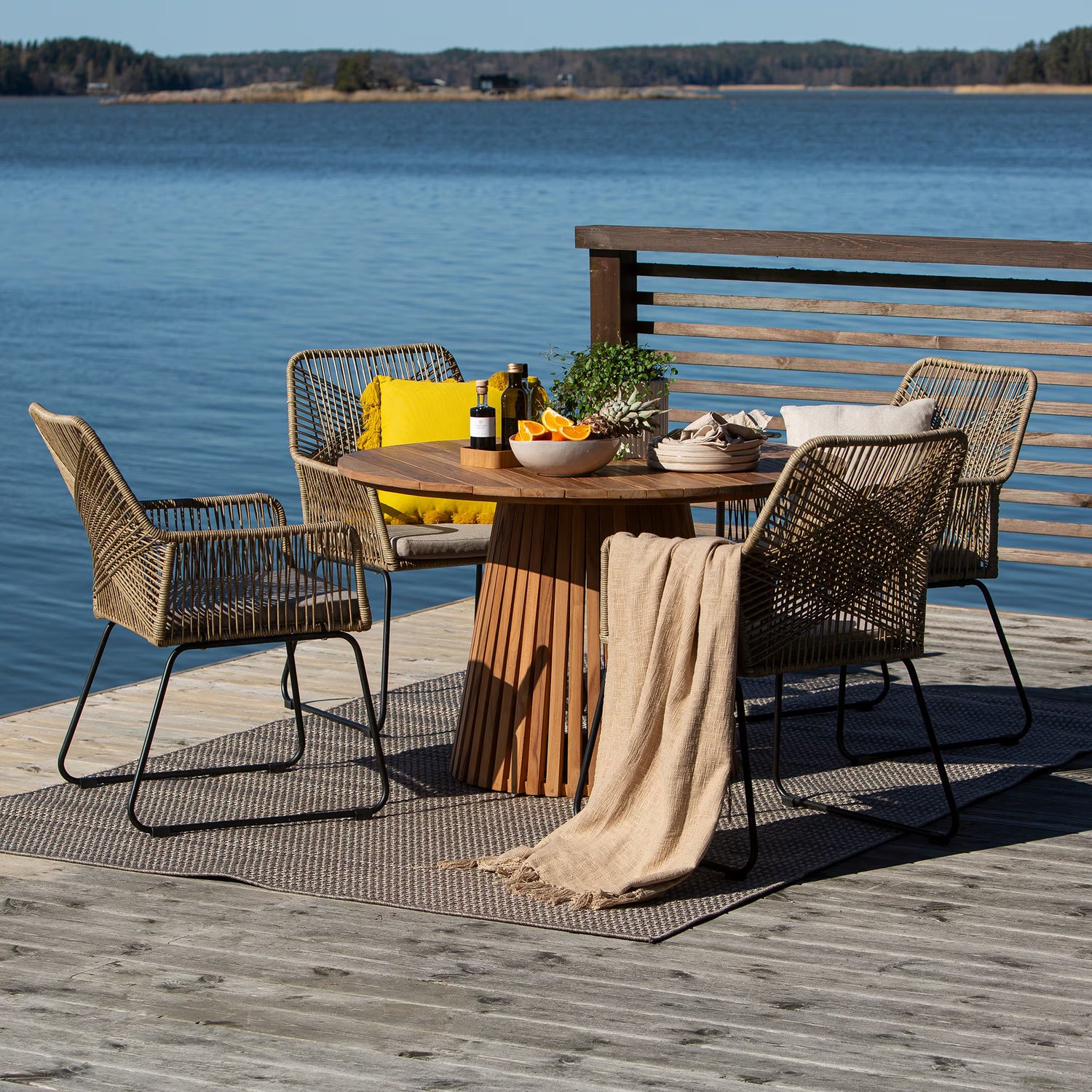 Deco - Maren, 4-hengen ruokailuryhmä