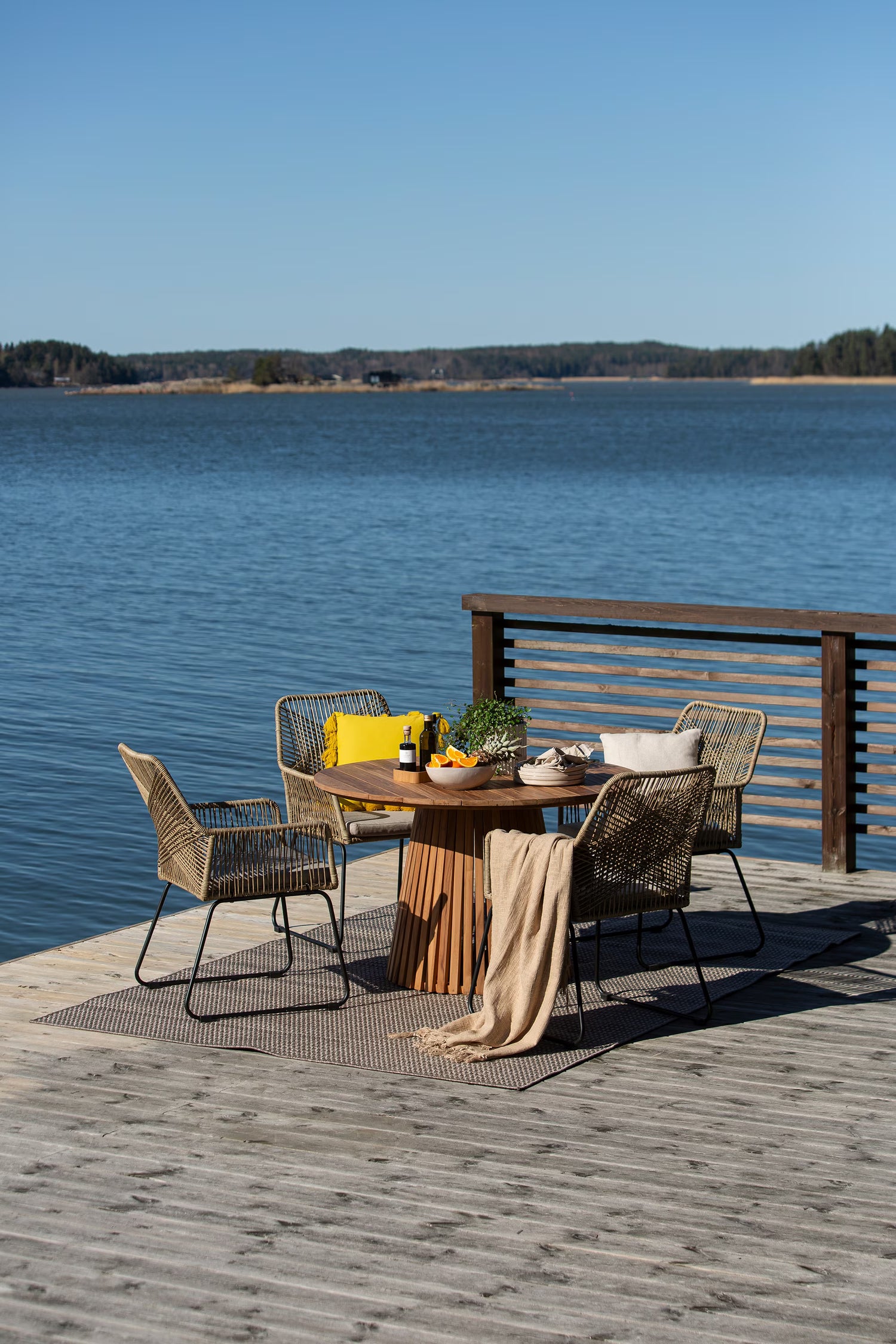 Deco - Maren, 4-hengen ruokailuryhmä