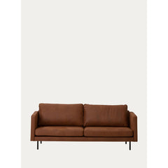 Scandic Collection Copenhagen 3-istuttava, Kentucky konjakki-3-istuttava sohva-Scandic collection-Ryhdikäs-Tukeva-Skandinaavinen-Finlandia Living