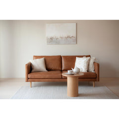 Scandic Collection Copenhagen 3-istuttava, bonded konjakki-3-istuttava sohva-Scandic collection-Ryhdikäs-Tukeva-Skandinaavinen-Finlandia Living